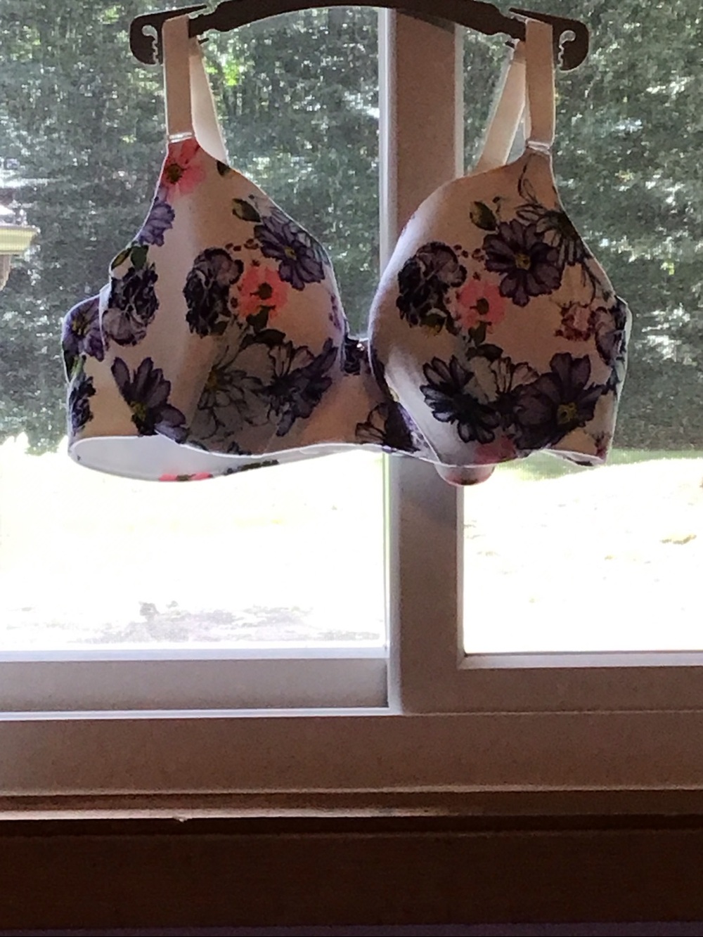 Cacique beautiful flower bra